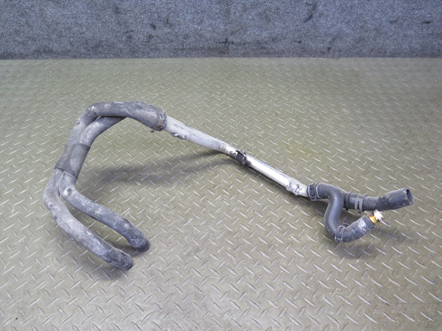 08-10 Porsche Cayenne 957 4.8L M48.51 Engine Motor Coolant Hose Pipe Line Set
