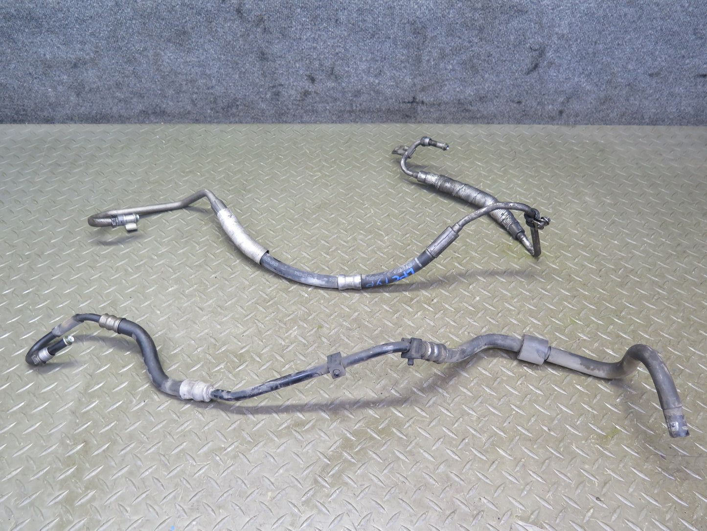 08-10 Porsche Cayenne 957 4.8L Power Steering Hose Pipe Line Set of 2