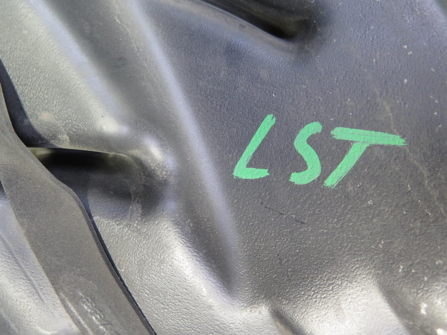 98-00 Lexus UCF20L LS400 Air Intake Resonator Duct Hose Pipe 17750-50020 OEM