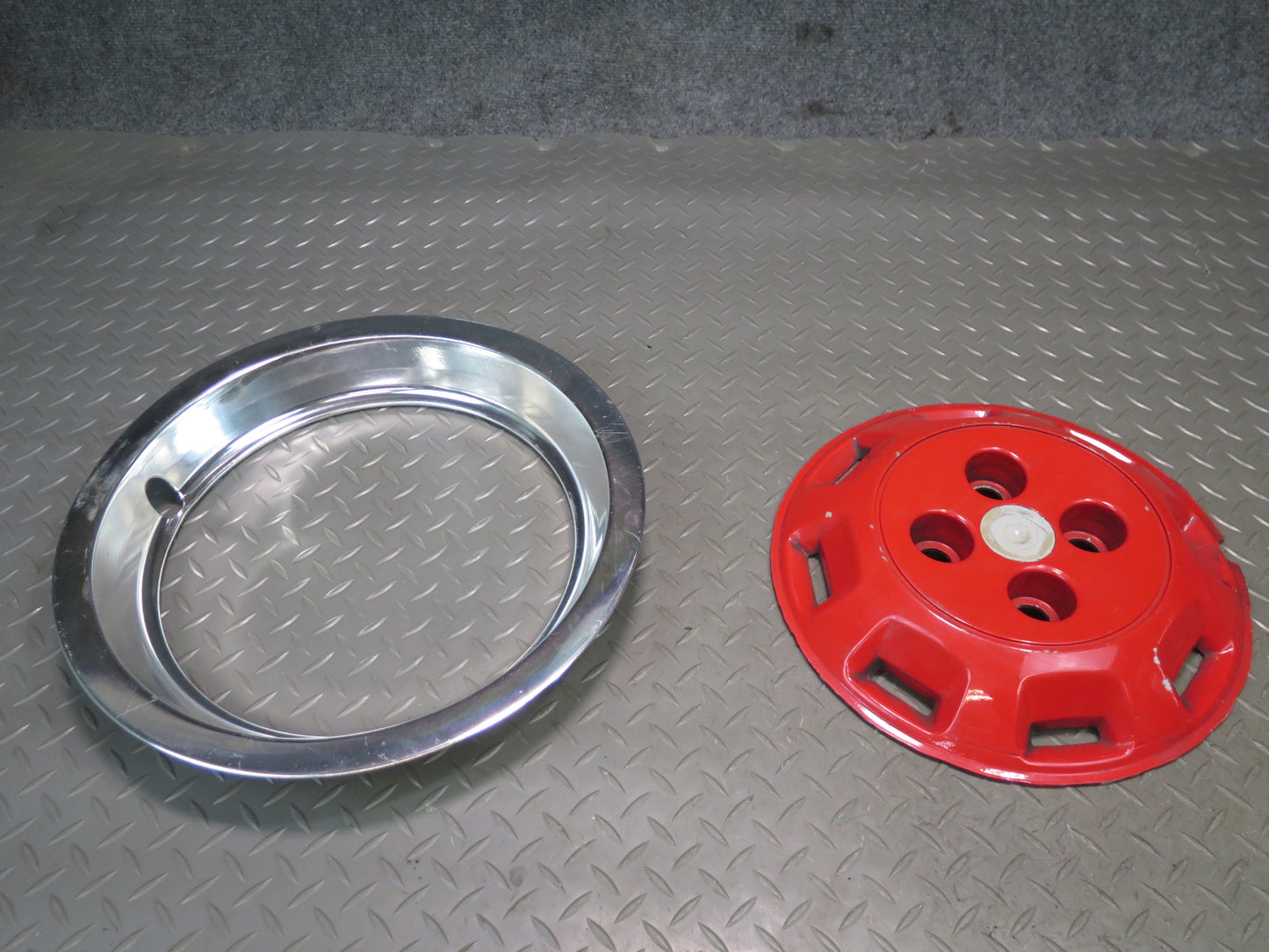 75-82 Triumph TR7 Set of 3 Wheel 13" Hubcap Trim Cover w Bolts OEM