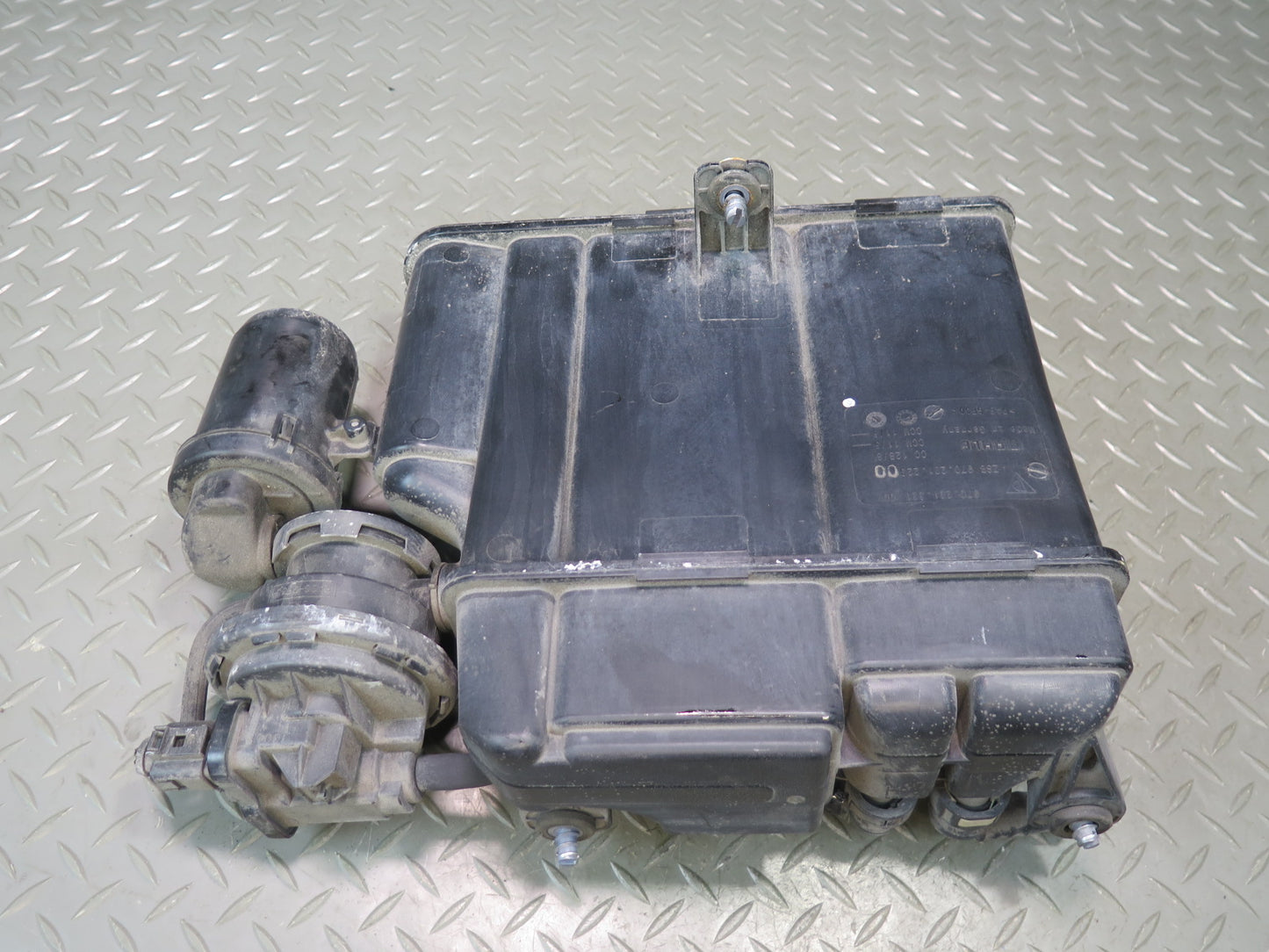2010-2013 Porsche Panamera 970 Fuel Evap Vapor Charcoal Canister w Pump