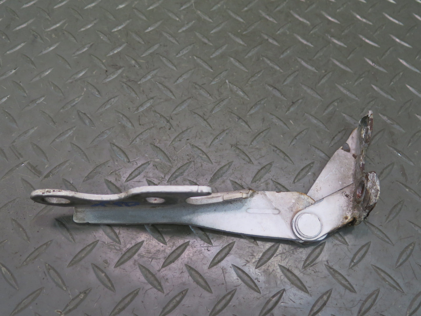 86-92 Toyota Supra MA70L Set of 2 Front Left & Right Hood Hinge White OEM