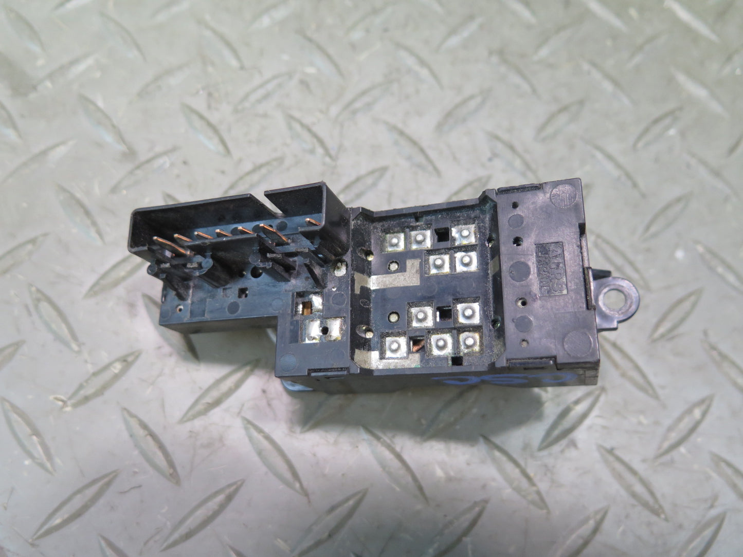 90-91 Chevrolet Corvette C4 Left Driver Door Window Switch 10098482 OEM