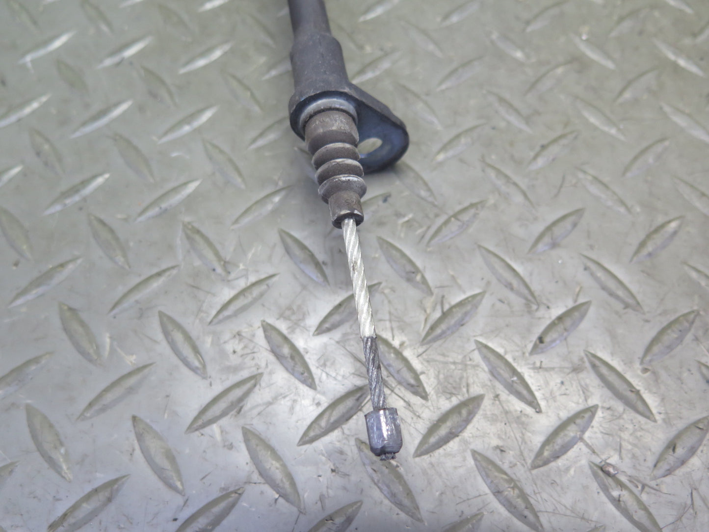 2014-2020 Maserati Ghibli M157 Emergency Parking Brake Actuator Cable