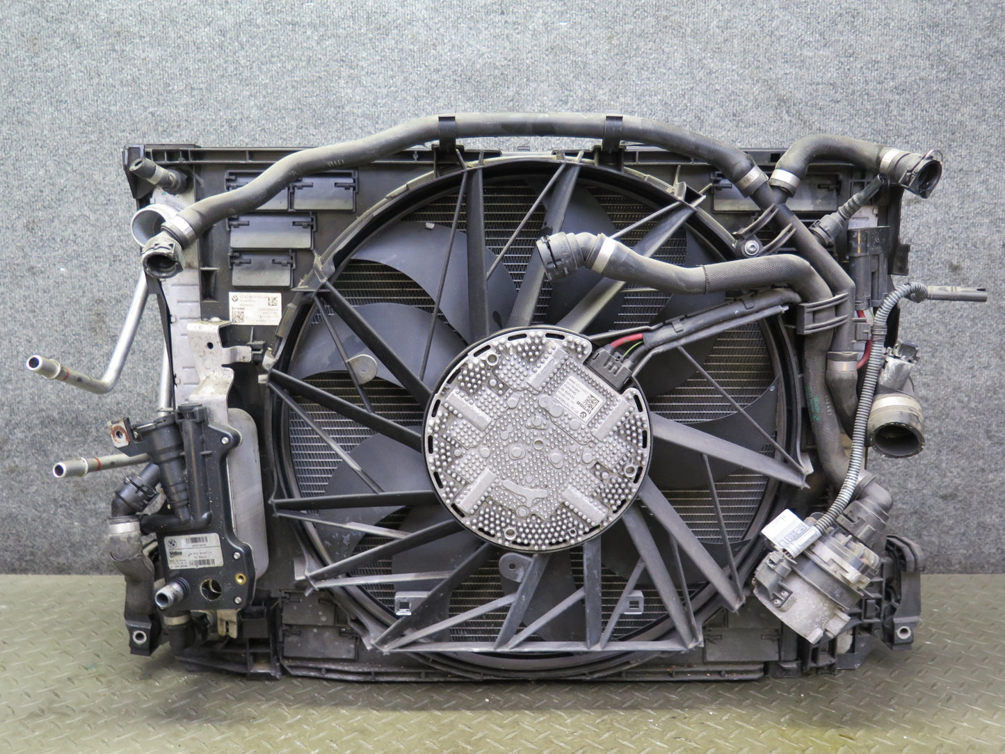 11-16 BMW F07 F12 F13 F10 550i N63 Engine Radiator A/C Condenser Oil Cooler OEM