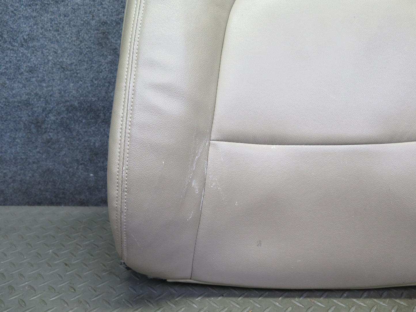98-00 Lexus UCF20L LS400 Front Right Seat Upper Leather Cushion Ivory OEM