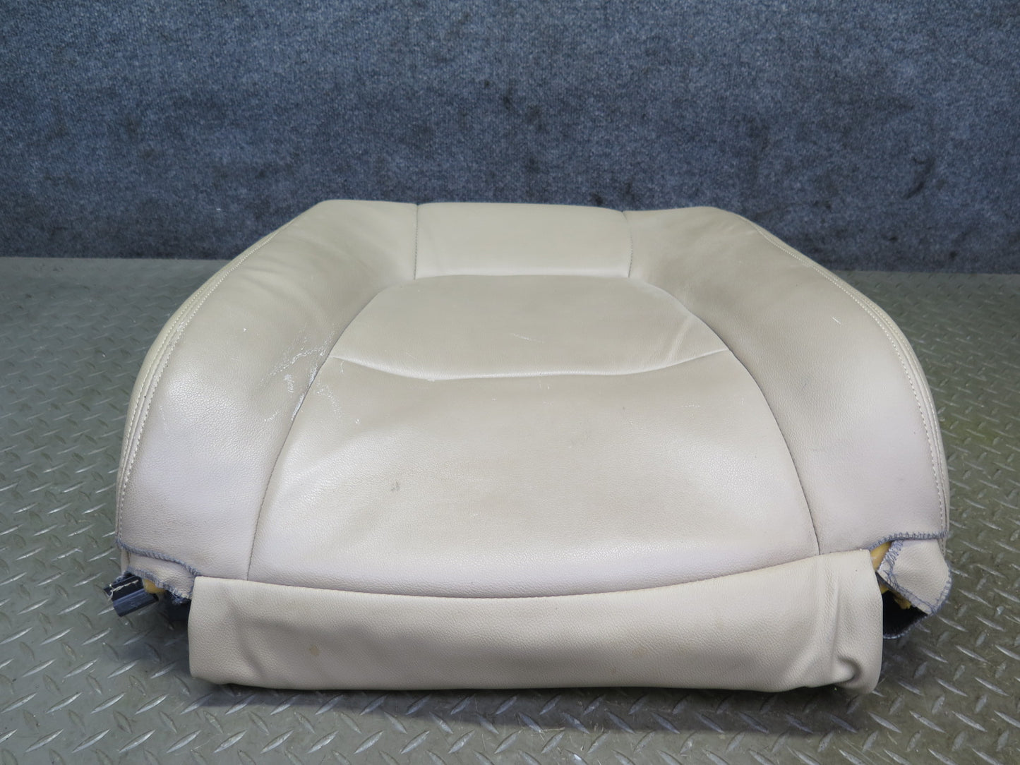 98-00 Lexus UCF20L LS400 Front Right Seat Upper Leather Cushion Ivory OEM