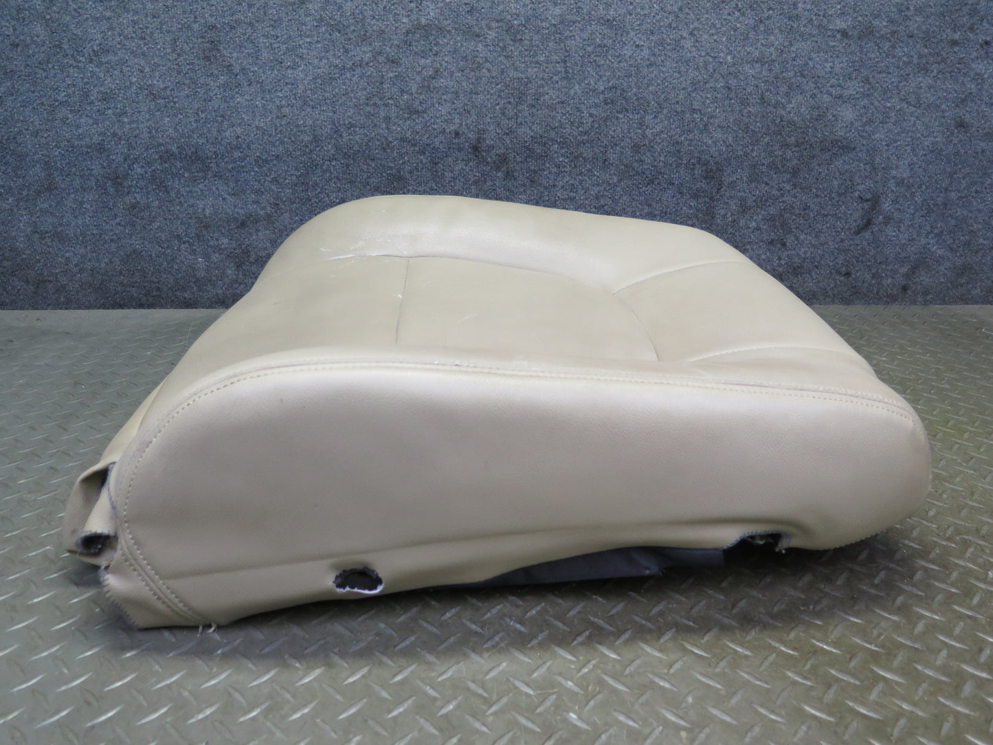 98-00 Lexus UCF20L LS400 Front Right Seat Upper Leather Cushion Ivory OEM