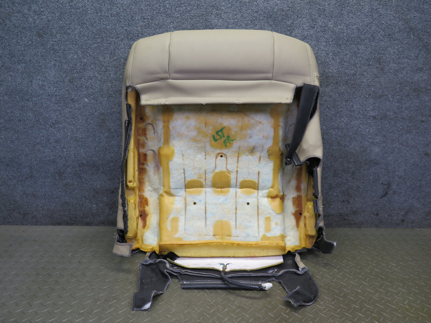 98-00 Lexus UCF20L LS400 Front Right Seat Upper Leather Cushion Ivory OEM