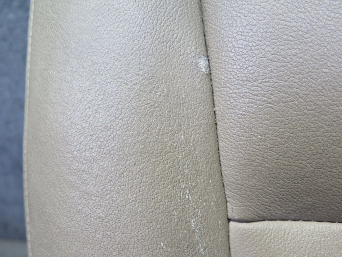 98-00 Lexus UCF20L LS400 Front Right Seat Lower Leather Cushion w Switch OEM
