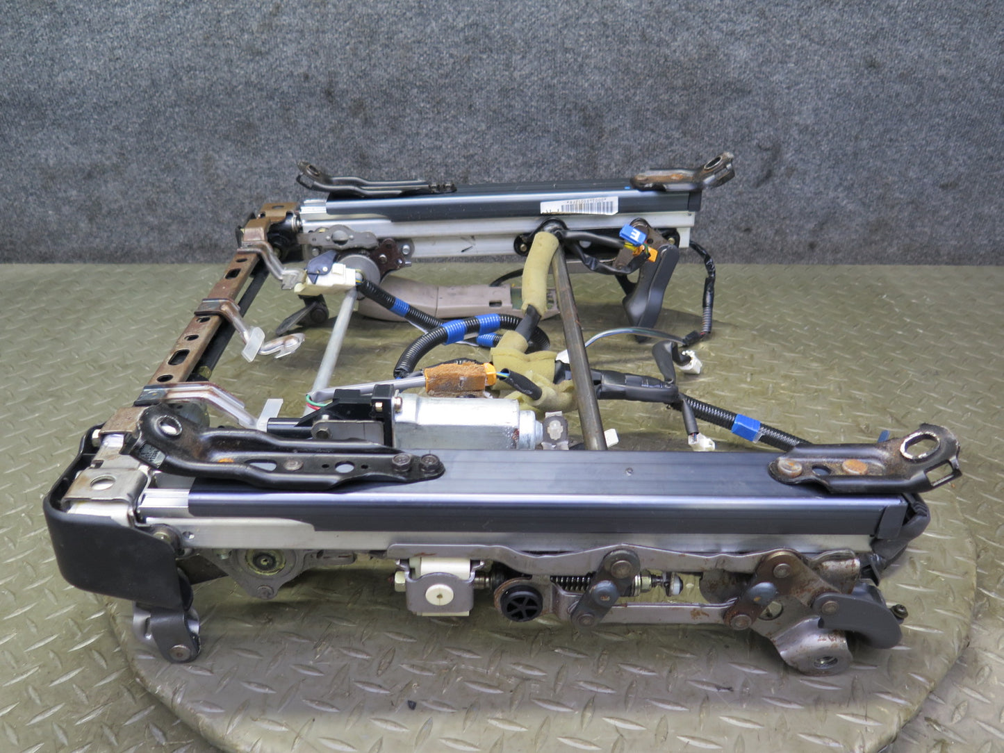 97-00 Lexus LS400 Front Right Seat Lower Frame Track Rail w Motor & Wire OEM