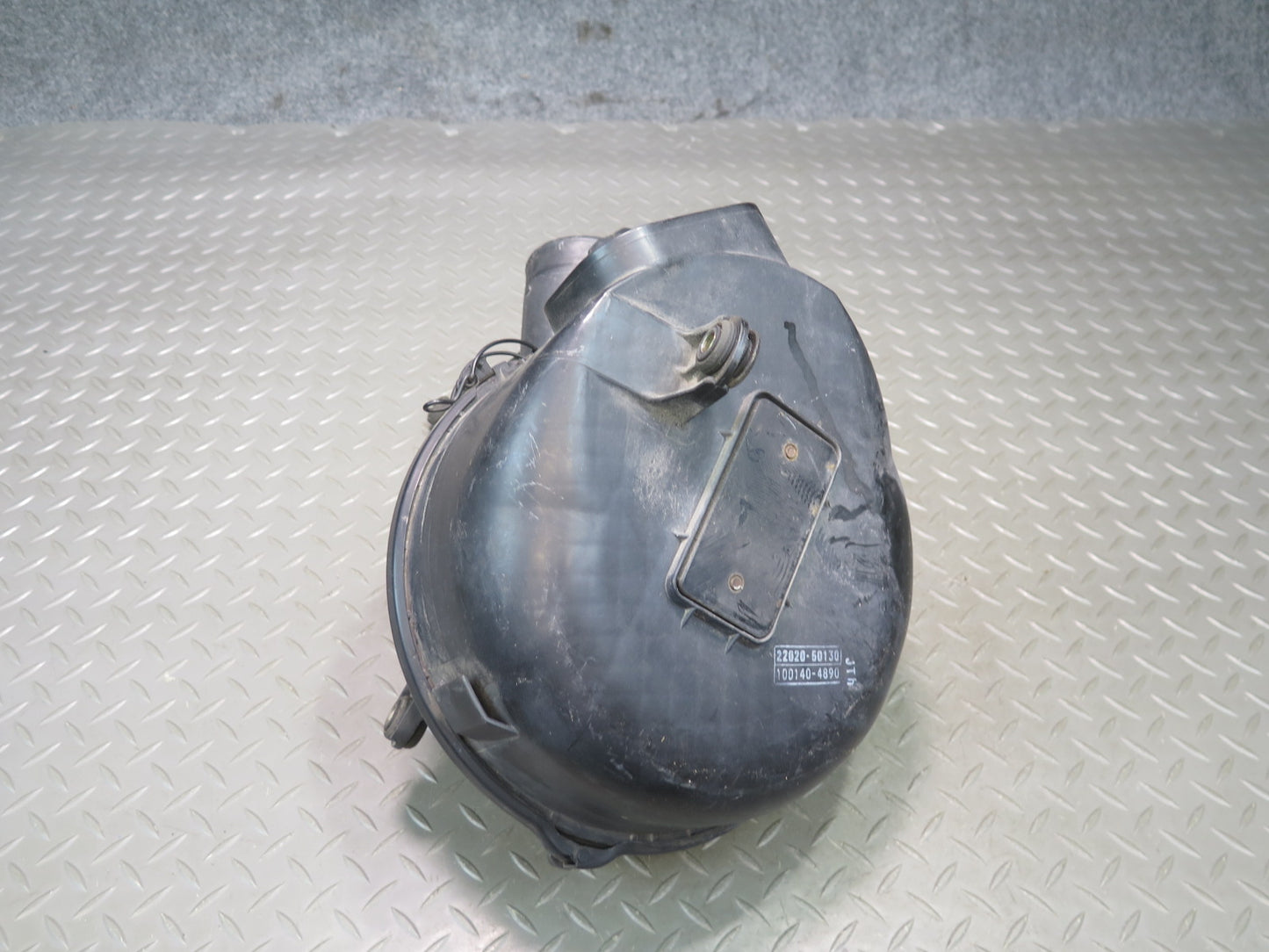 98-00 Lexus UCF20L LS400 Air Intake Cleaner Filter Box w MAF Sensor Assy OEM