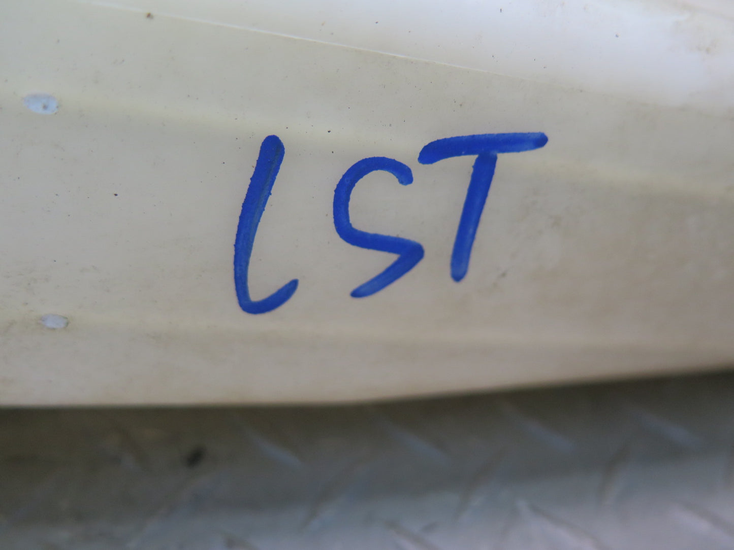 95-00 Lexus UCF20L LS400 Windshield Wiper Washer Reservoir Tank w Pump OEM