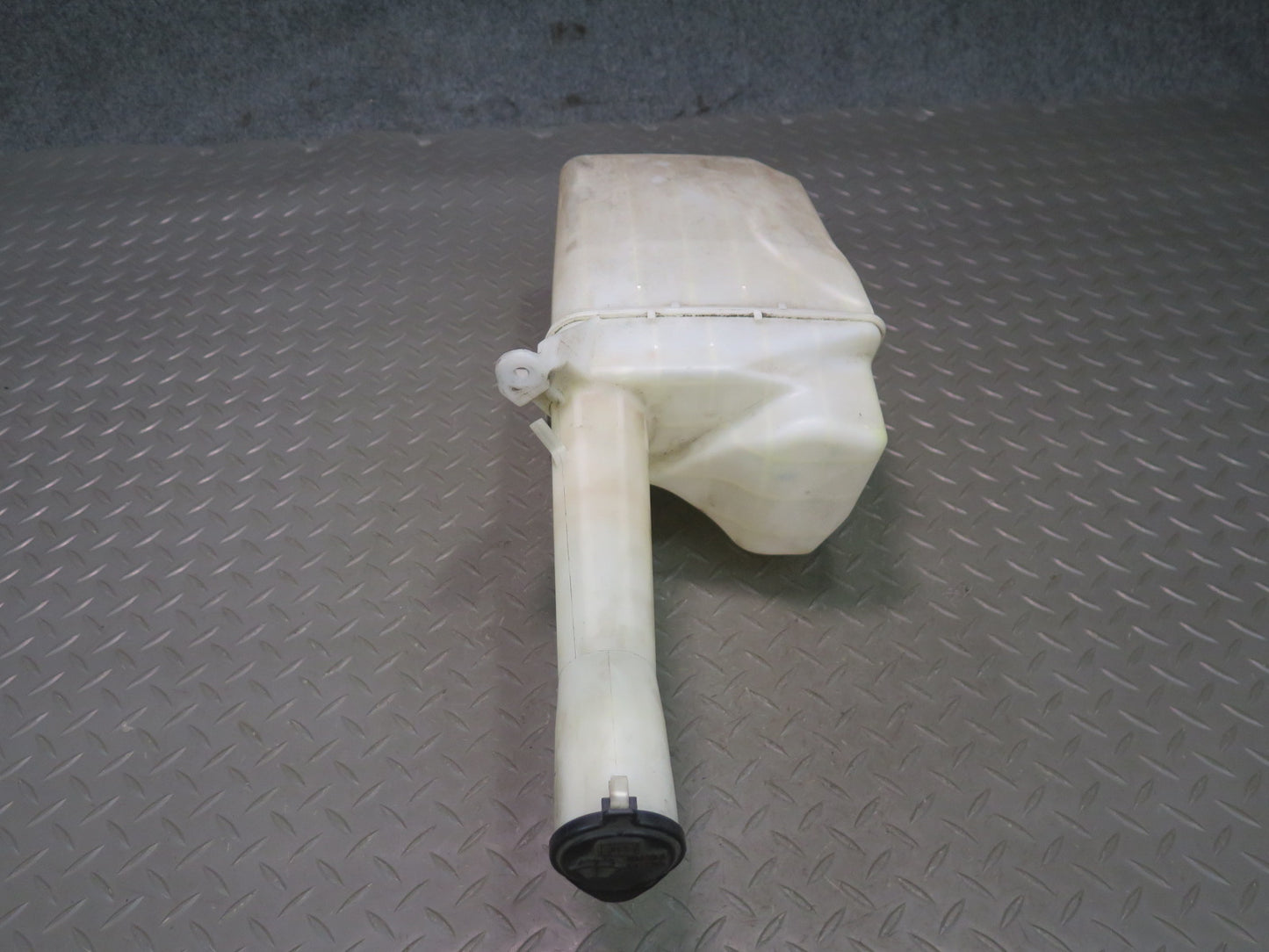 95-00 Lexus UCF20L LS400 Windshield Wiper Washer Reservoir Tank w Pump OEM