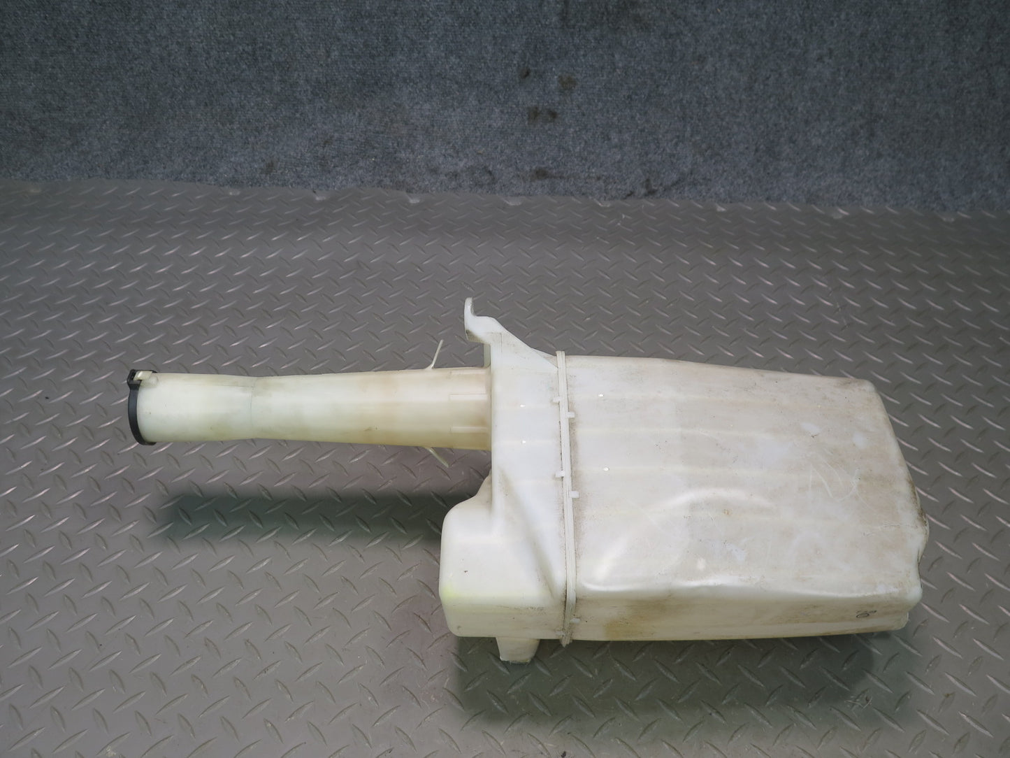 95-00 Lexus UCF20L LS400 Windshield Wiper Washer Reservoir Tank w Pump OEM