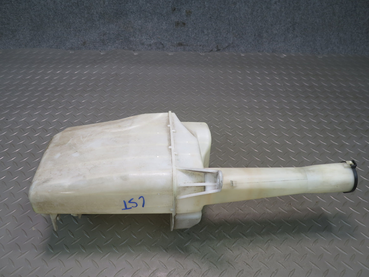 95-00 Lexus UCF20L LS400 Windshield Wiper Washer Reservoir Tank w Pump OEM
