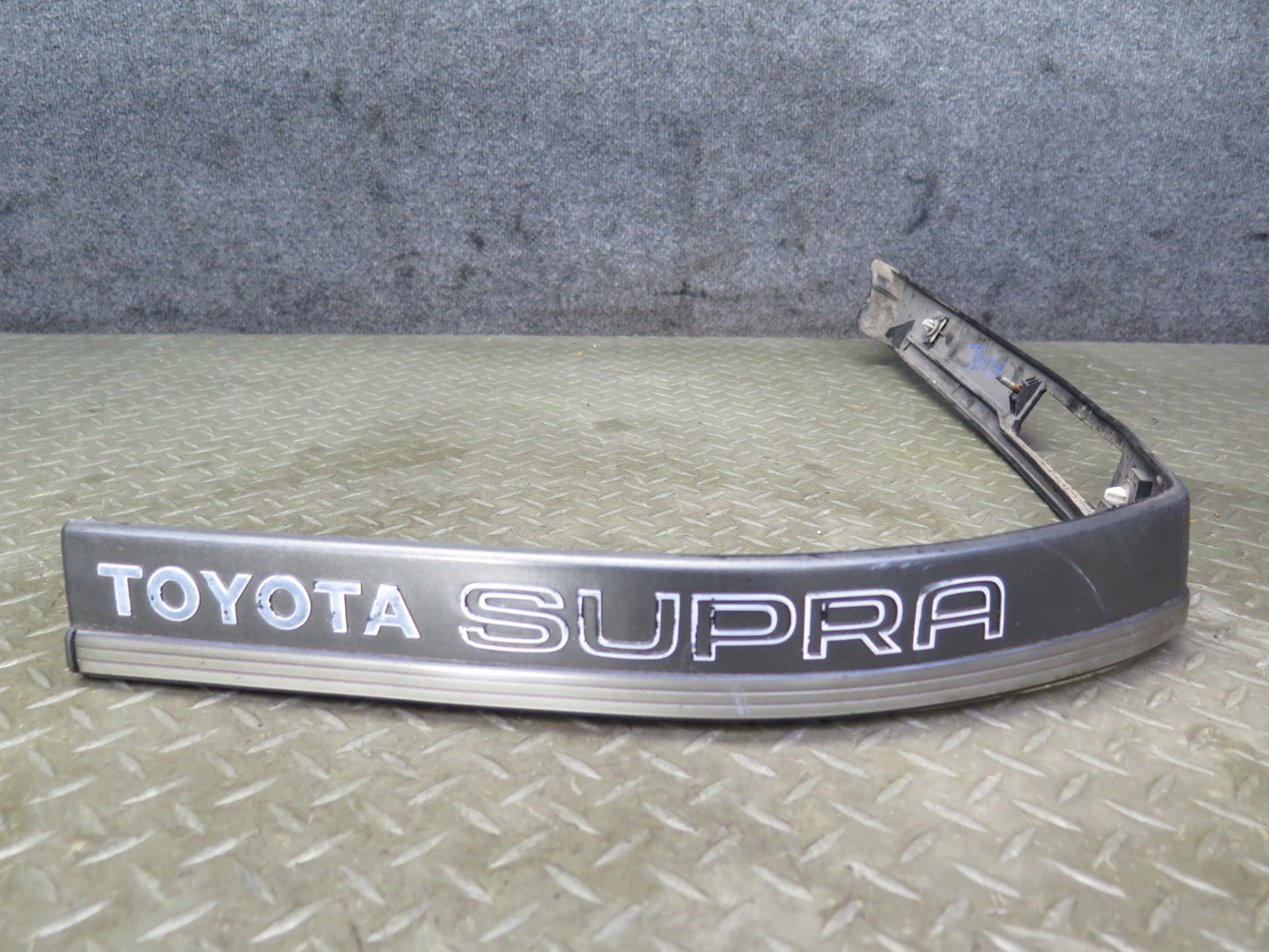 1989 Toyota Supra MA70L NON Turbo Set of 2 Rear Bumper Quarter Molding Trim OEM