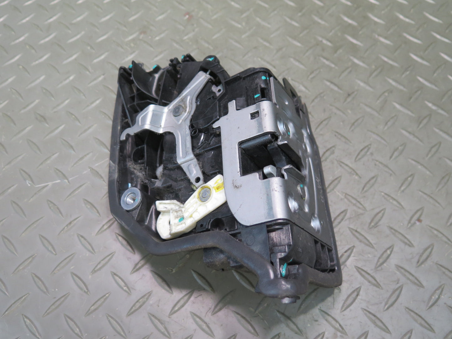 2014-2018 BMW F15 X5 Front Left Door Lock Latch Actuator 7362781