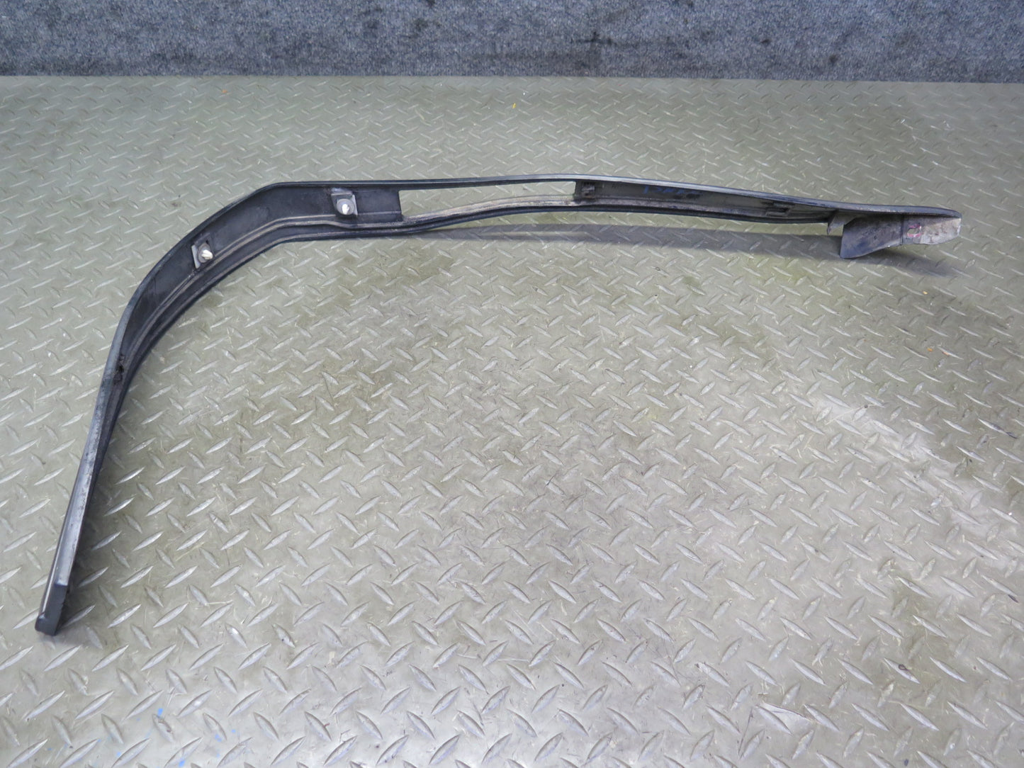 1989 Toyota Supra MA70L NON Turbo Set of 2 Rear Bumper Quarter Molding Trim OEM