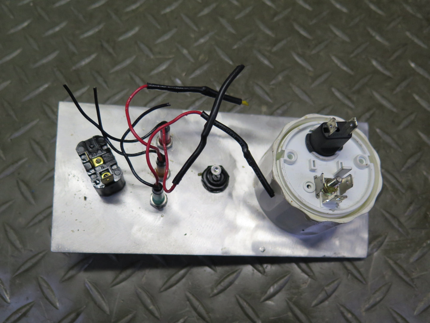 1984 Mercedes W123 300D 3.0L OM617 Fuel System Vegetable Oil KIT Set Frybrid