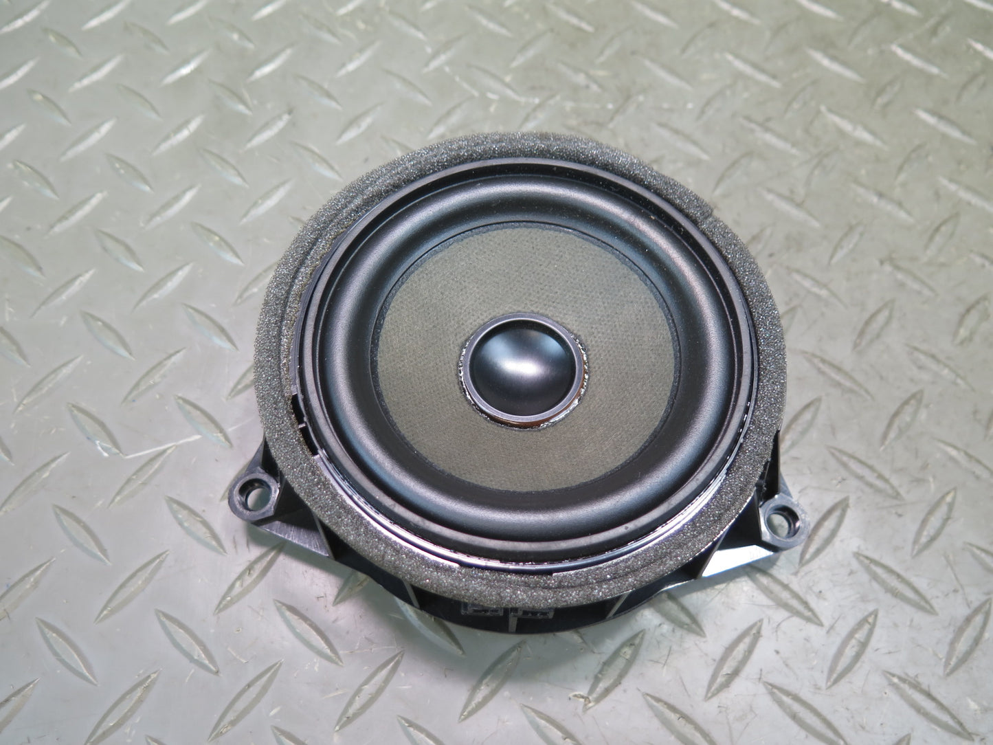 2014-2018 BMW F15 X5 Front or Rear Door Hi-fi Audio Speaker Set