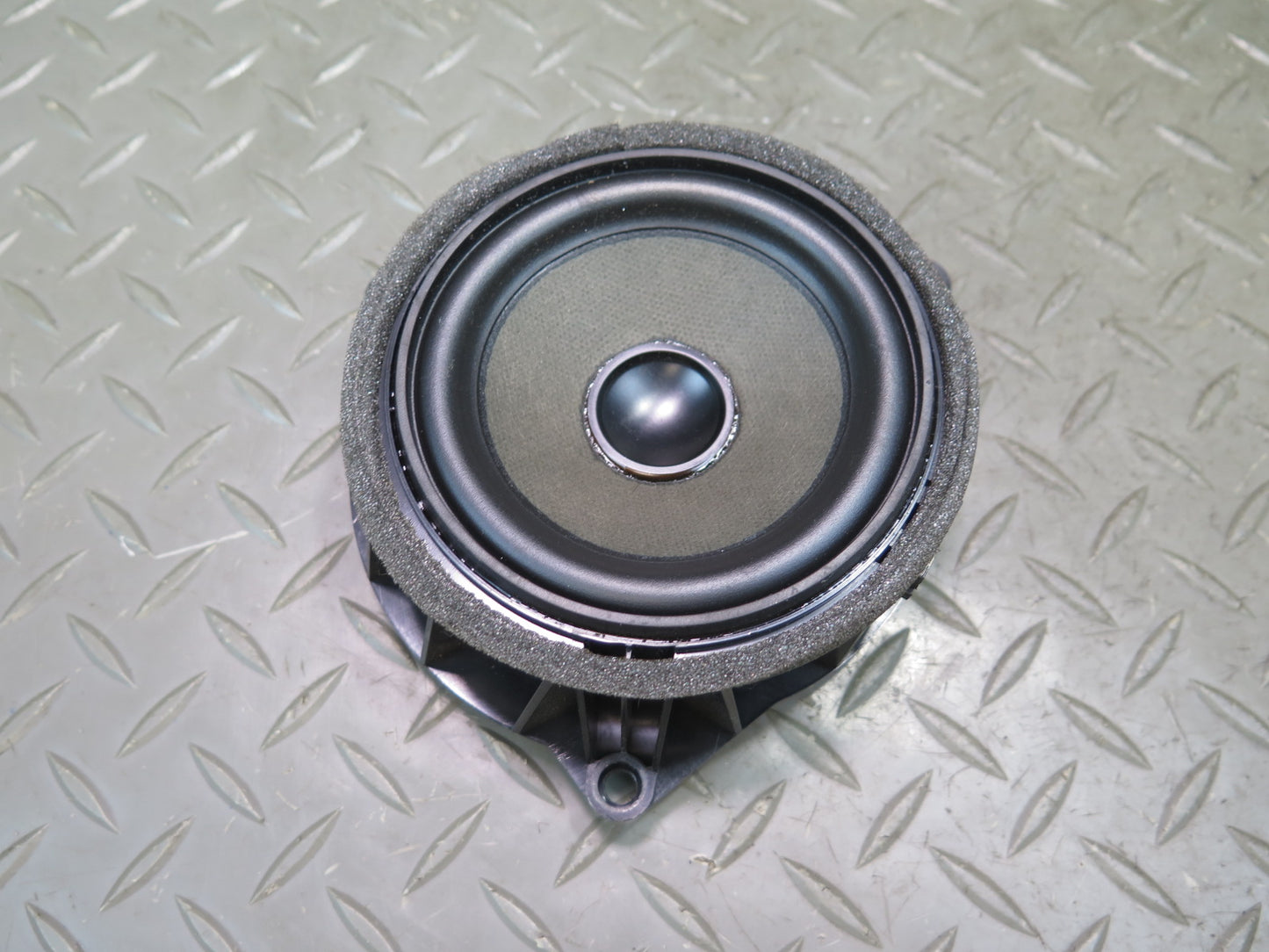 2014-2018 BMW F15 X5 Front or Rear Door Hi-fi Audio Speaker Set