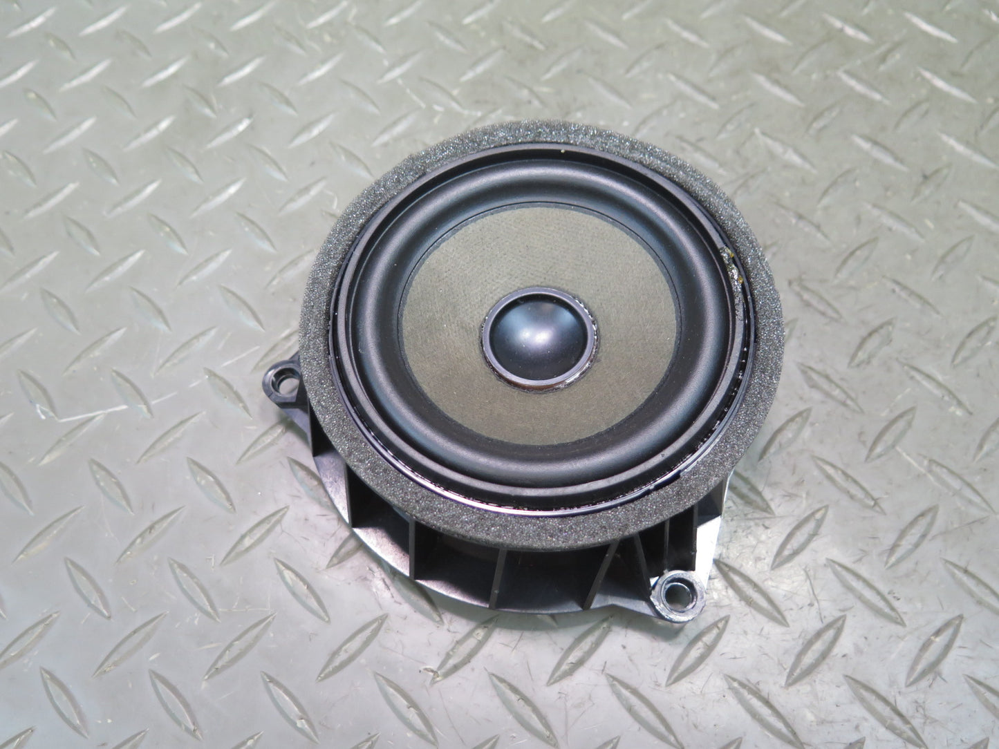 2014-2018 BMW F15 X5 Front or Rear Door Hi-fi Audio Speaker Set