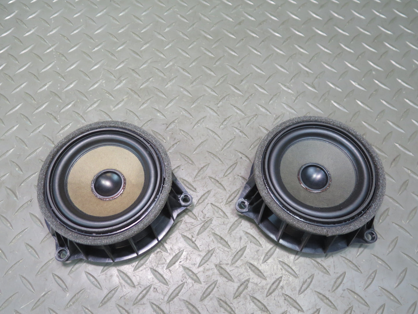 2014-2018 BMW F15 X5 Front or Rear Door Hi-fi Audio Speaker Set