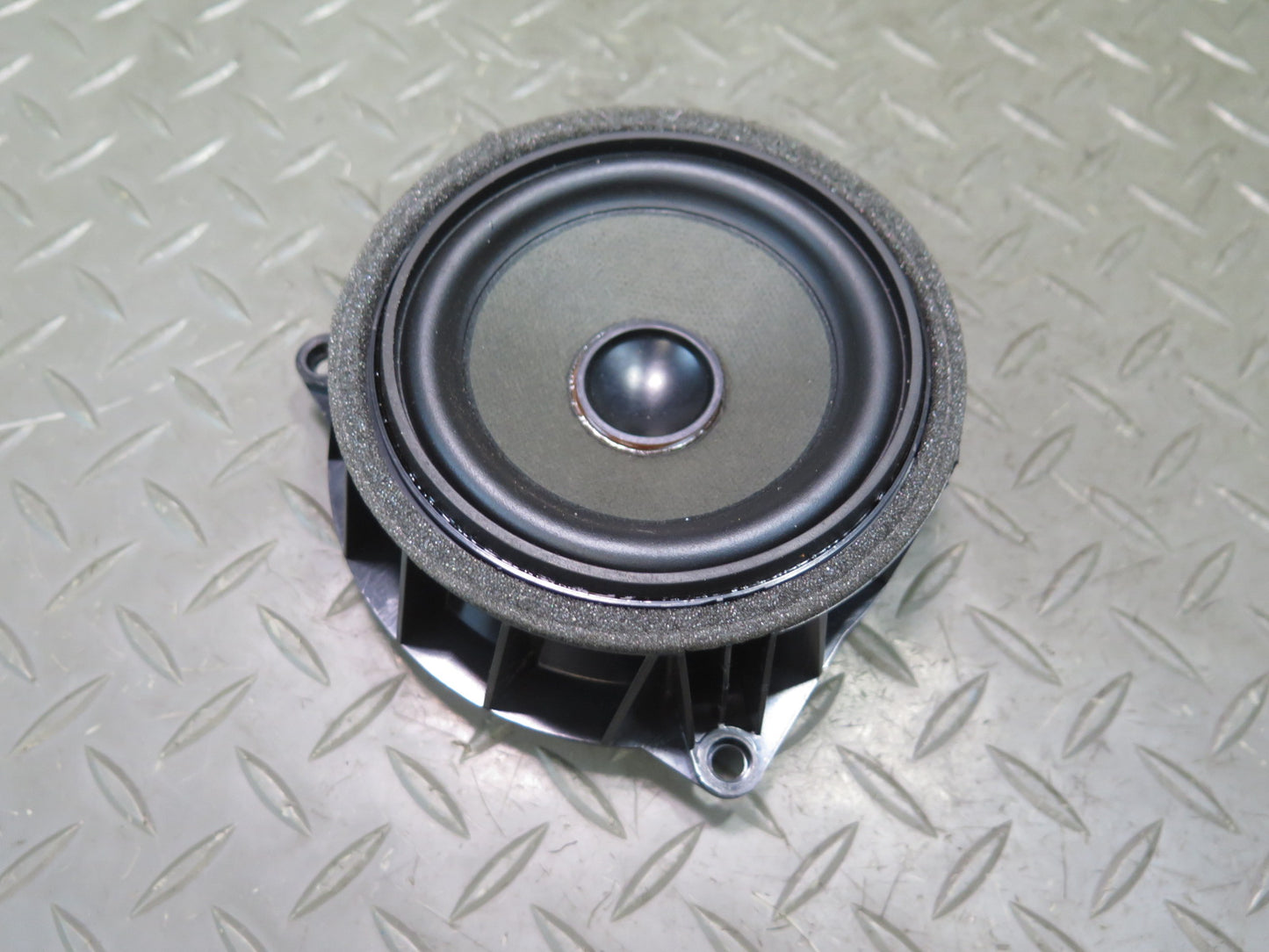2014-2018 BMW F15 X5 Front or Rear Door Hi-fi Audio Speaker Set