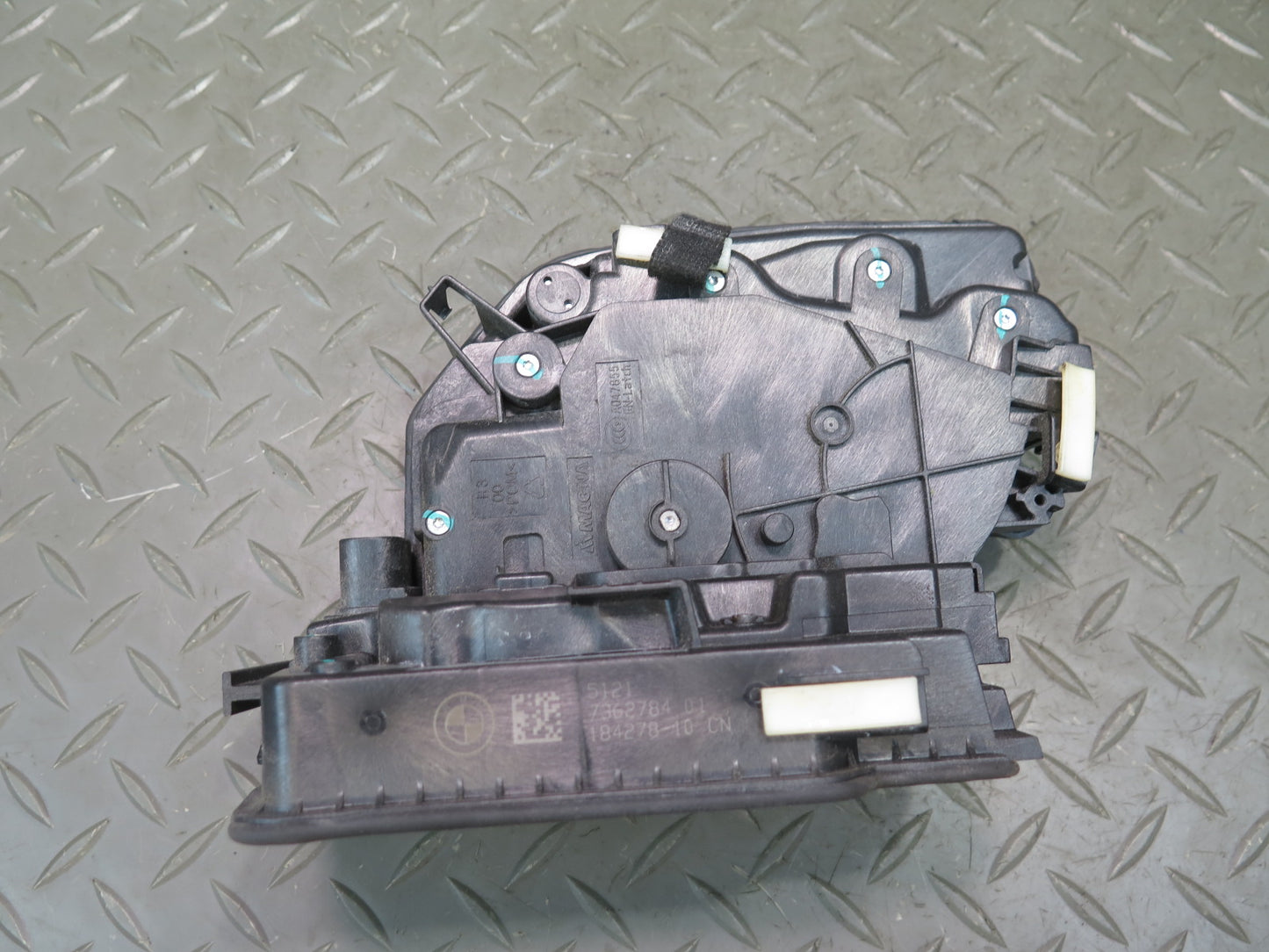 2014-2018 BMW F15 X5 Front Right Door Lock Latch Actuator 7362784