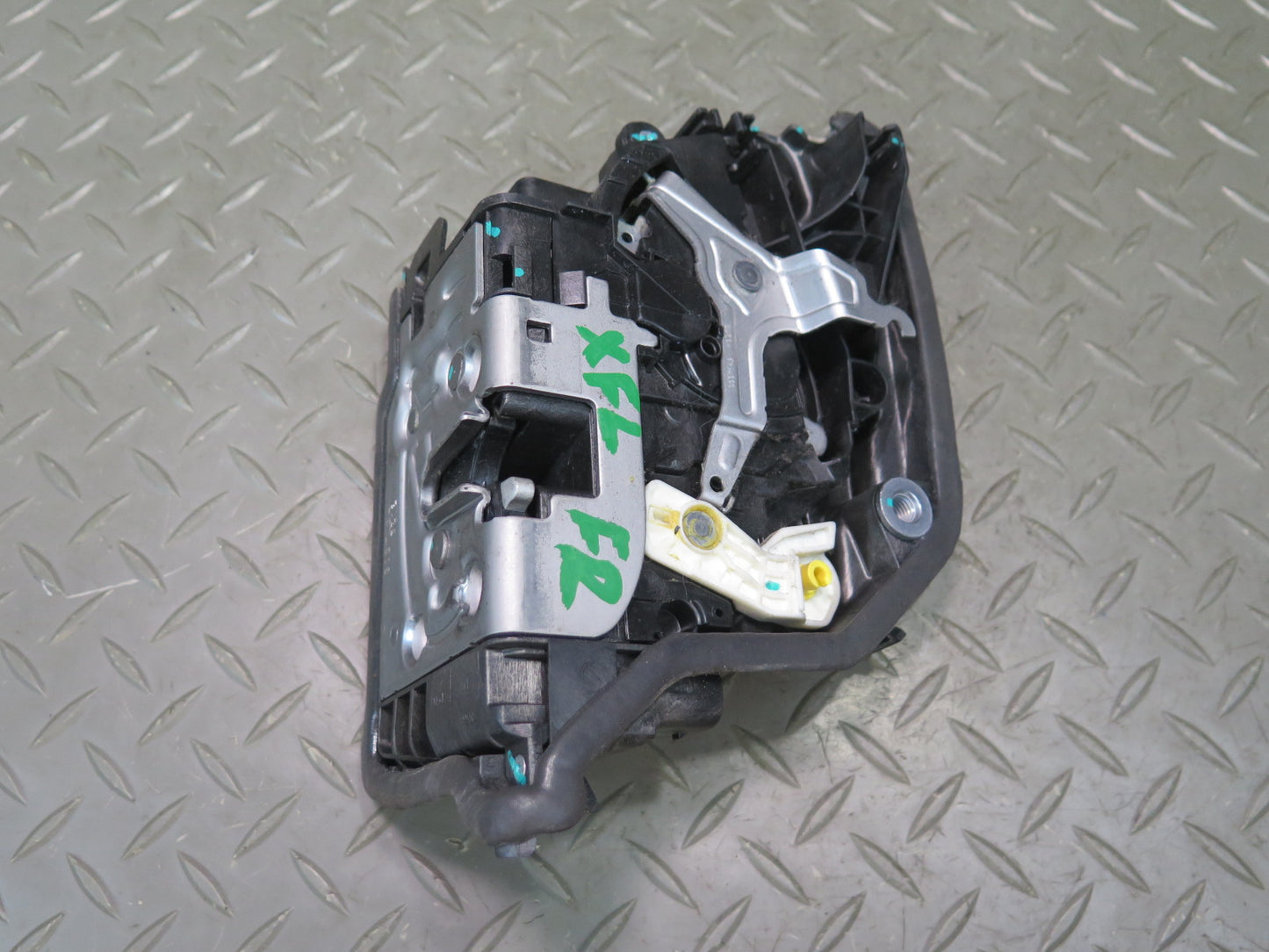 2014-2018 BMW F15 X5 Front Right Door Lock Latch Actuator 7362784