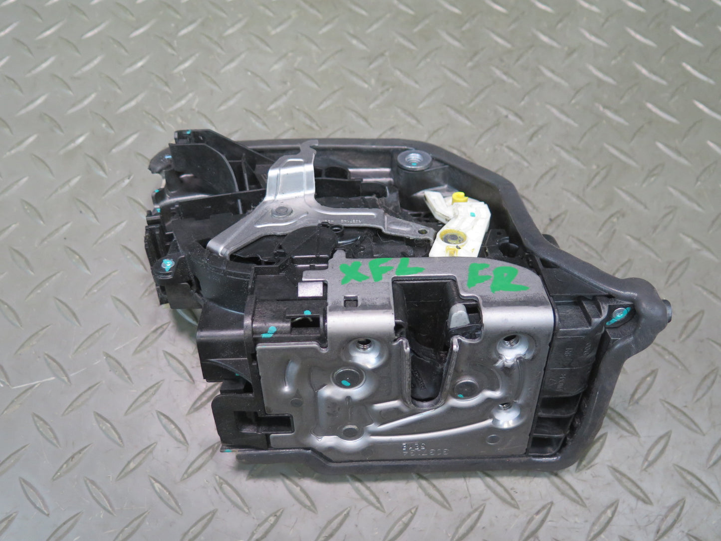 2014-2018 BMW F15 X5 Front Right Door Lock Latch Actuator 7362784