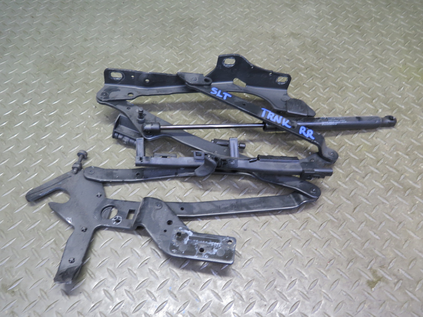 07-12 Mercedes R230 Sl-class Rear Trunk Lid Left & Right Hinge w Support Set OEM