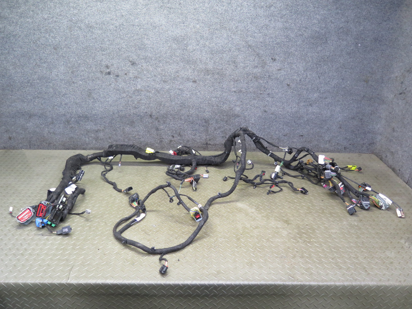 2018 Jeep Wrangler JL A/T Dash Instrument Panel Wire Wiring Harness OEM