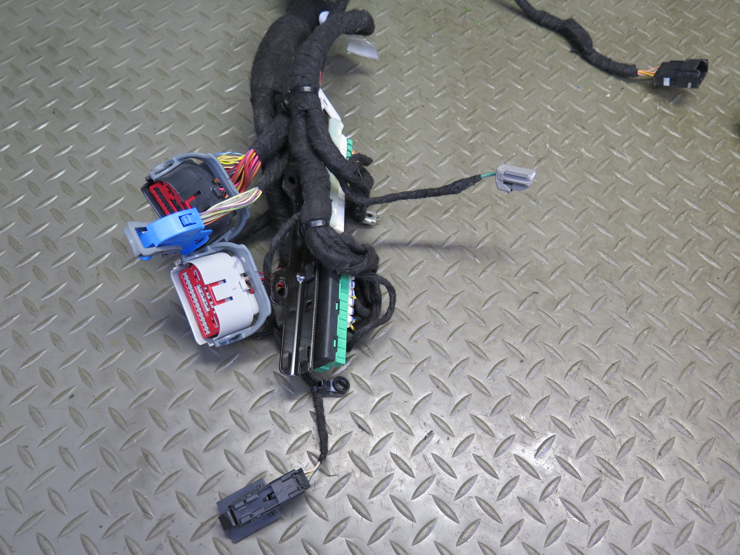 2018 Jeep Wrangler JL A/T Dash Instrument Panel Wire Wiring Harness OEM