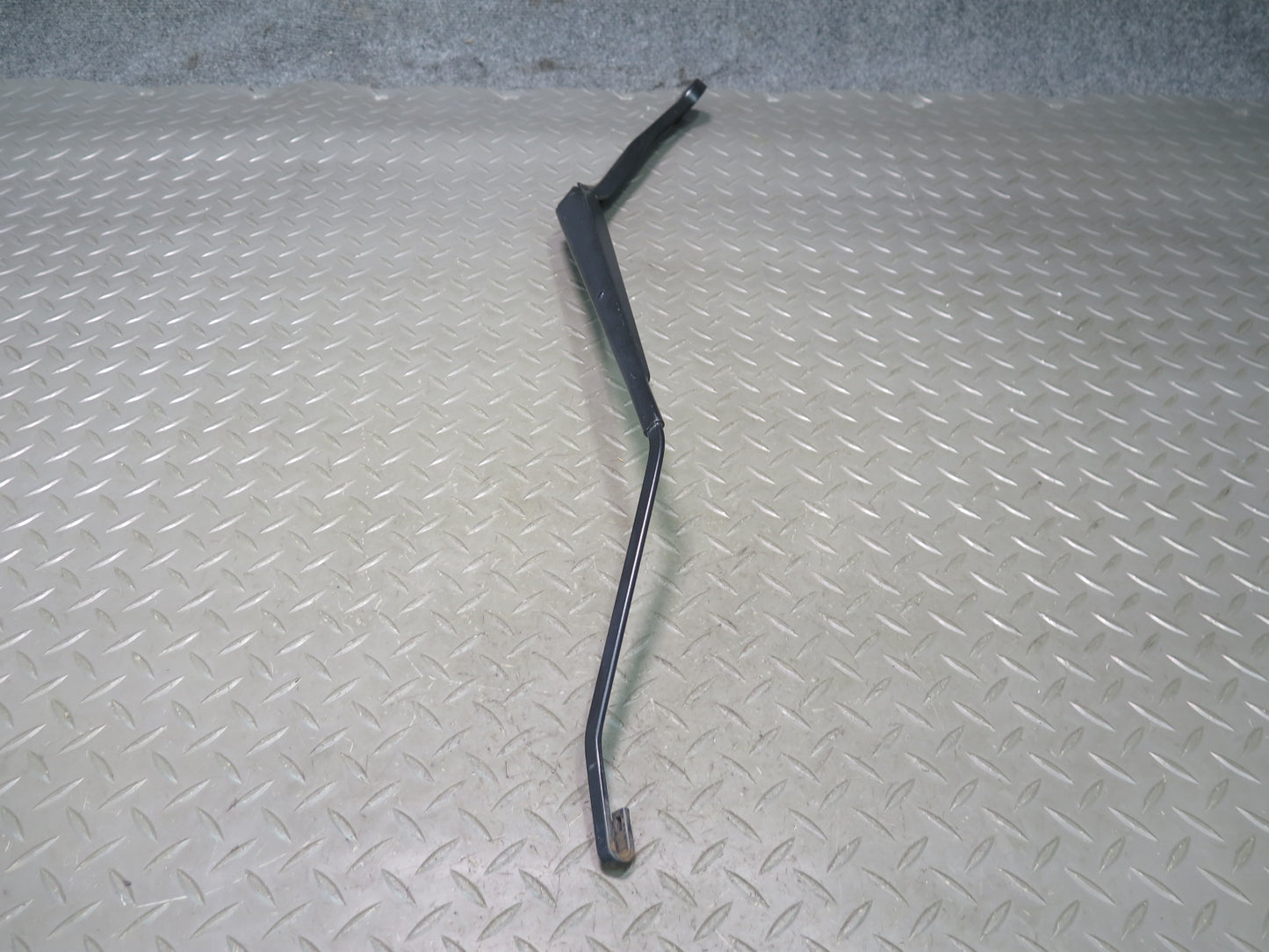 2014-2018 BMW F15 X5 Front Left & Right Windshield Wiper Arm Set of 2