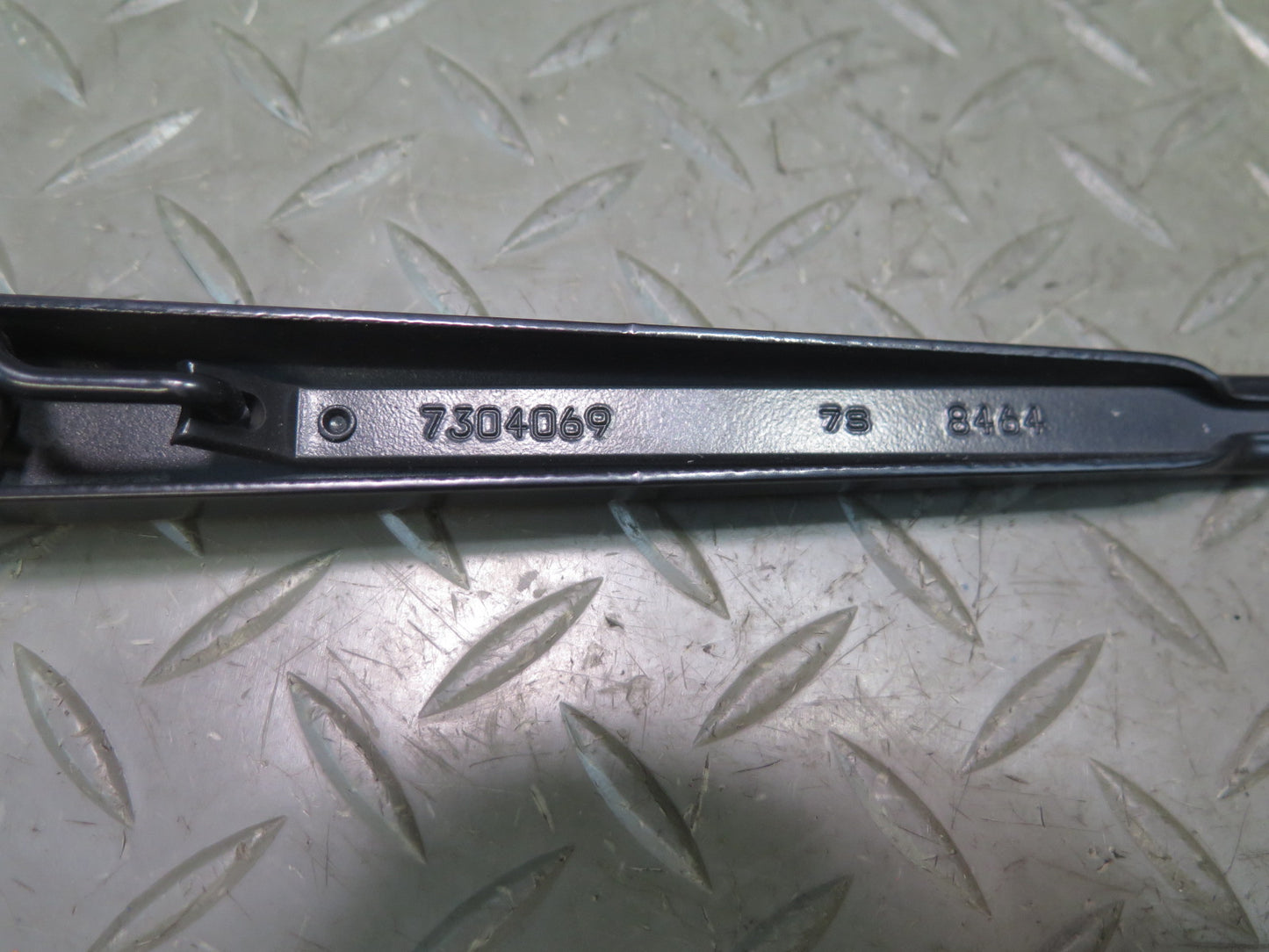 2014-2018 BMW F15 X5 Front Left & Right Windshield Wiper Arm Set of 2