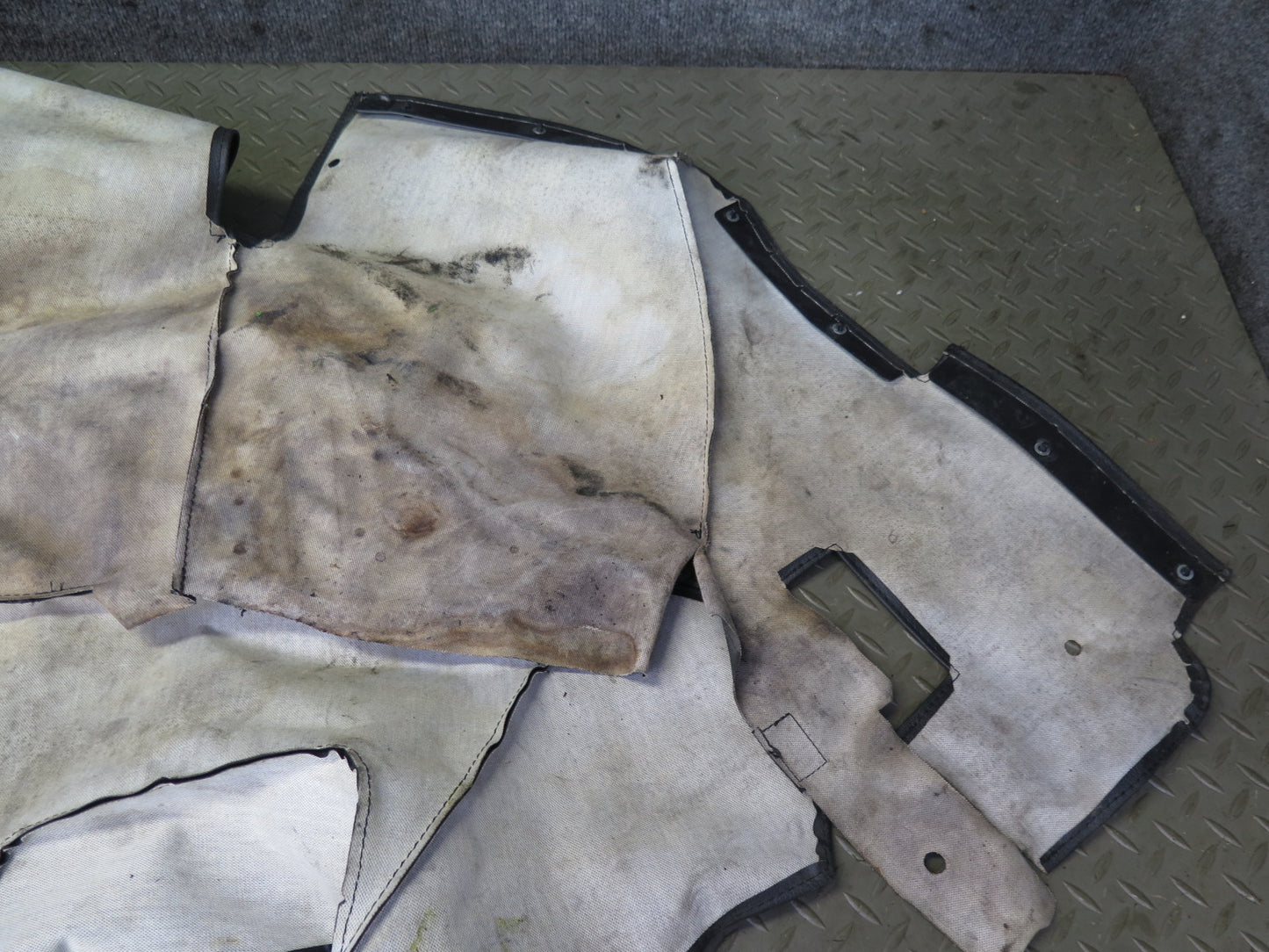 04-09 Nissan Z33 350Z Convertible TOP Roof Leather Compartment Liner Cover OEM