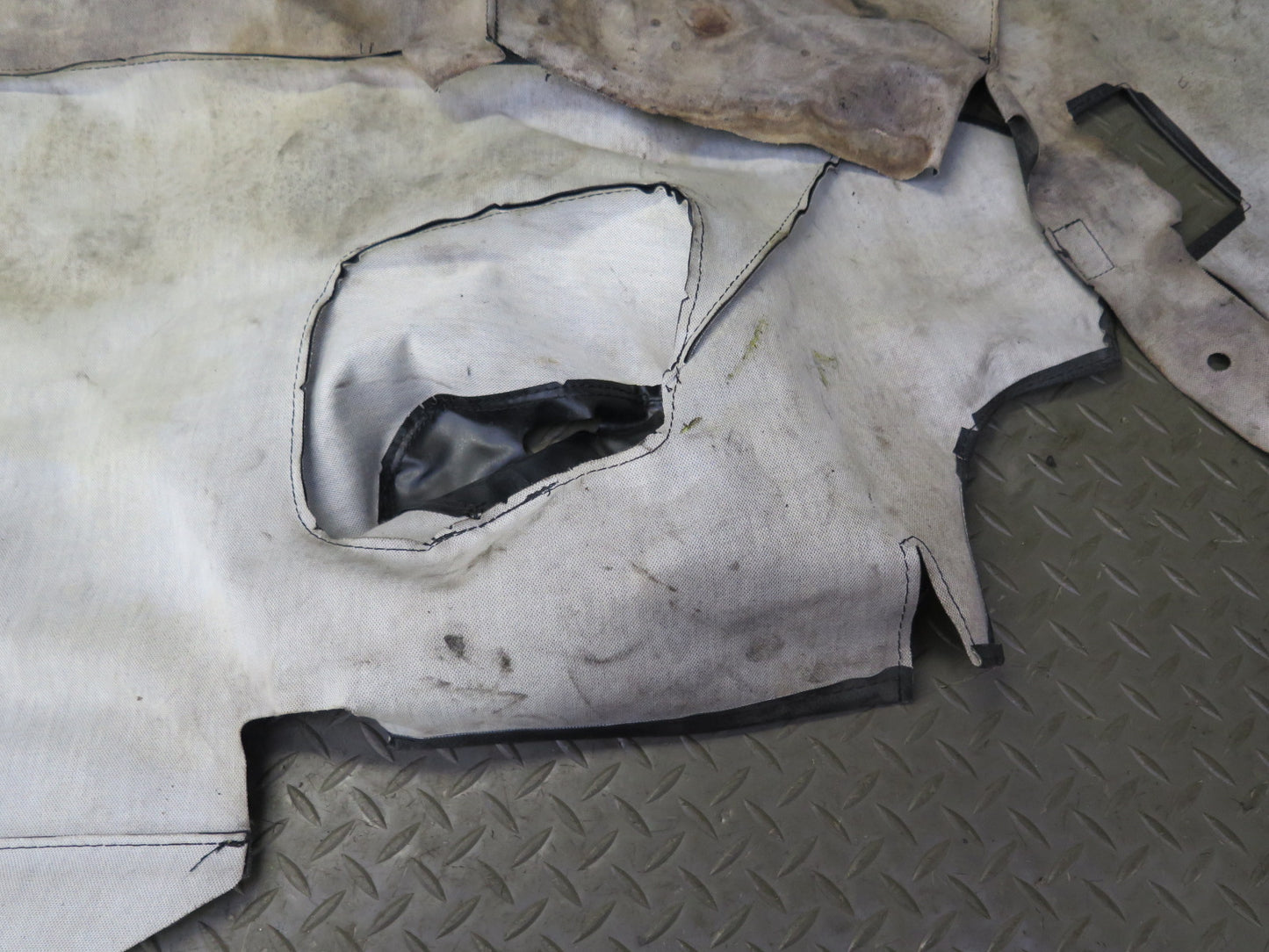 04-09 Nissan Z33 350Z Convertible TOP Roof Leather Compartment Liner Cover OEM