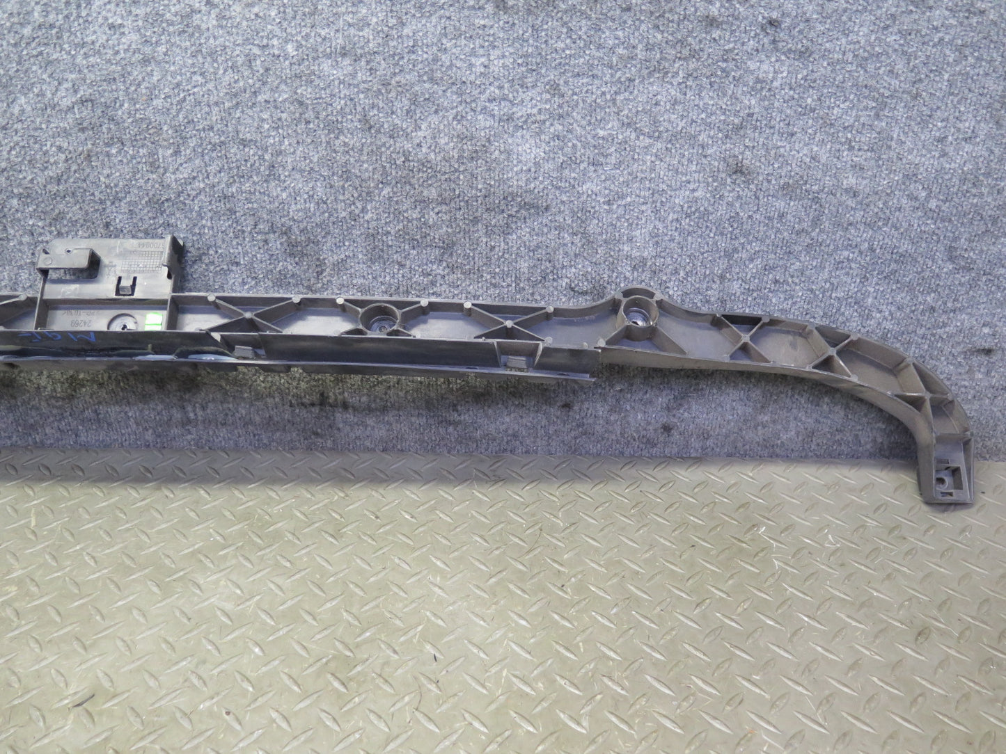 2014-2017 Maserati Ghibli M157 Rear Bumper Left Right Center Mount Bracket Set