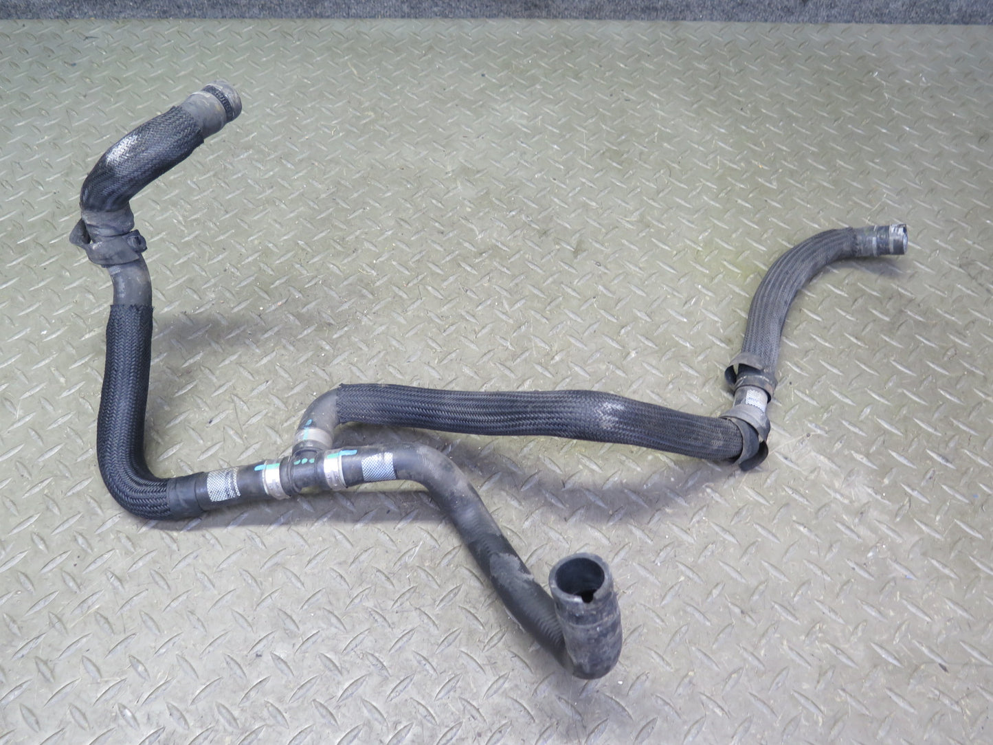 2014-2017 Maserati Ghibli M157 SQ4 3.0L Engine Water Coolant Hose Line Pipe Set