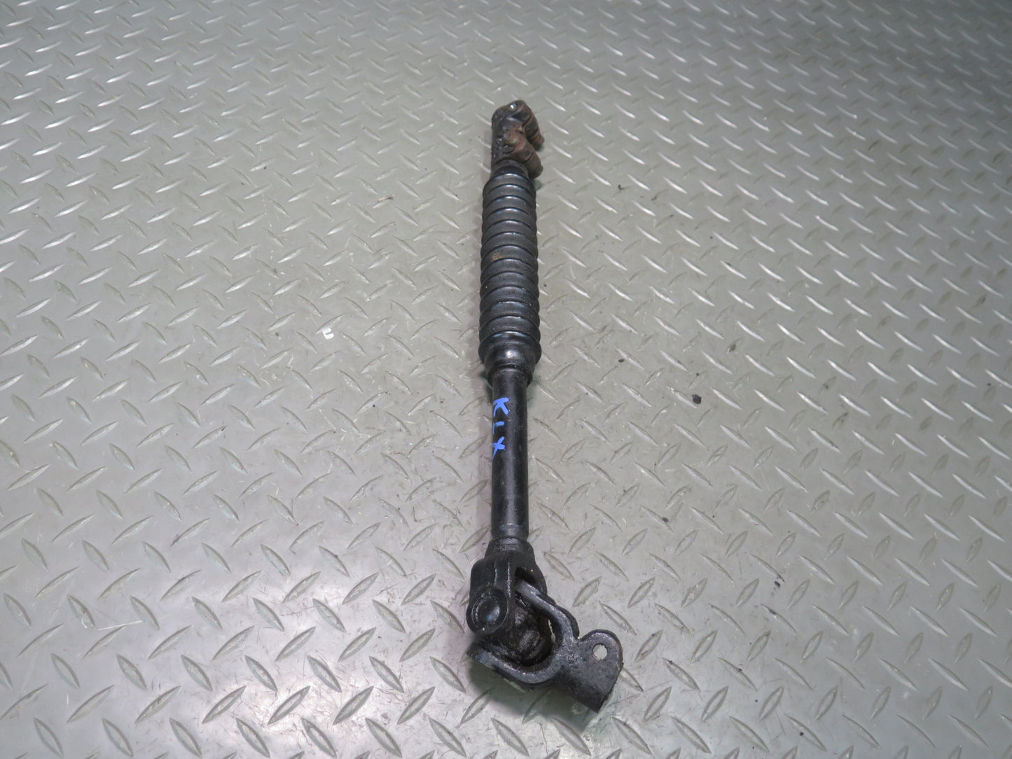 2003-2007 Lexus UZJ100L LX470 Steering Column U Joint Linkage Shaft