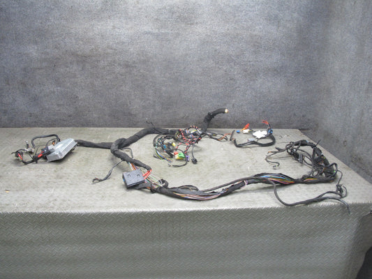 03-12 Mercedes R230 SL Battery Stabilization Control Load Module 2305400945 OEM