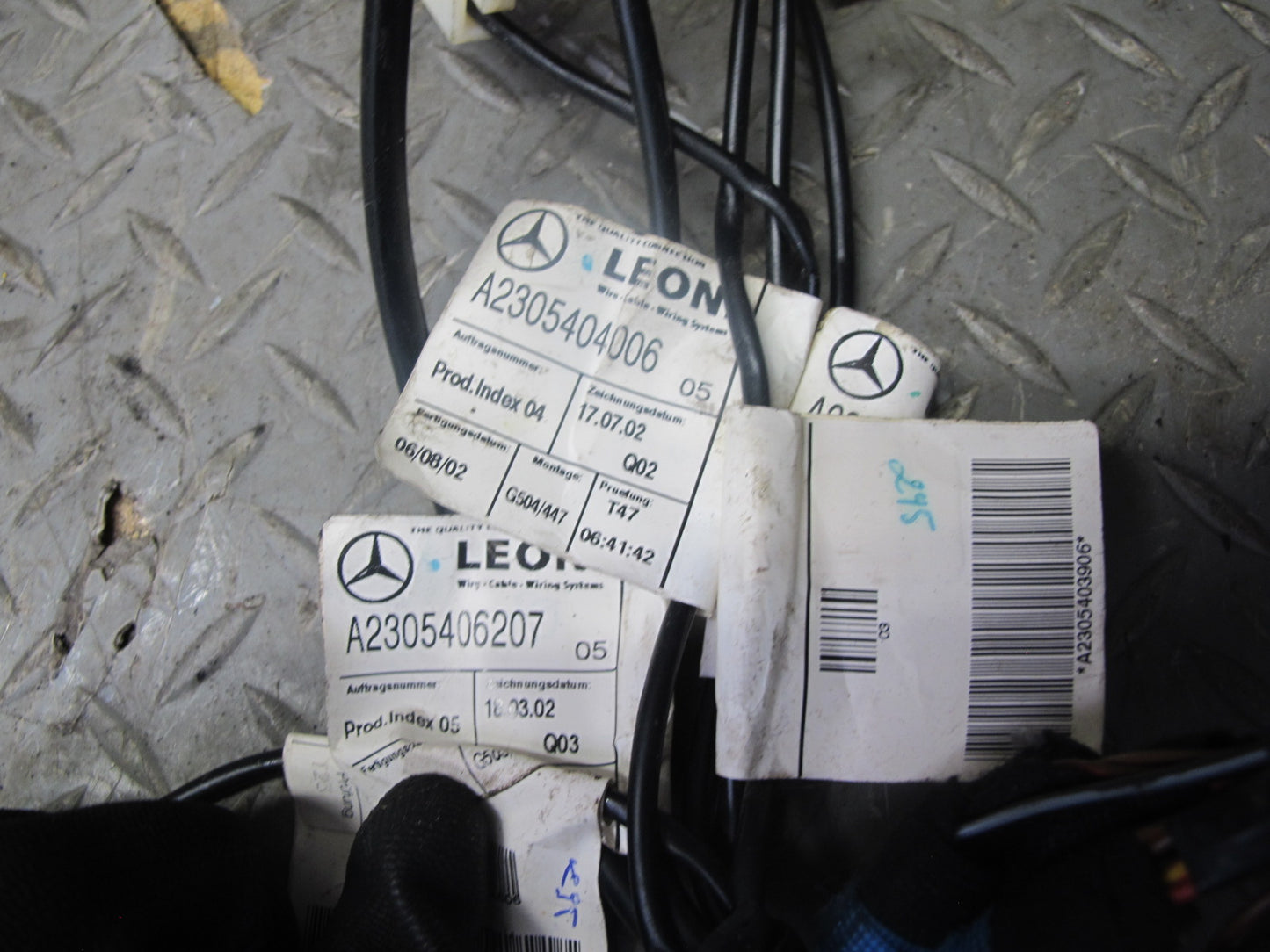 03-12 Mercedes R230 SL Battery Stabilization Control Load Module 2305400945 OEM