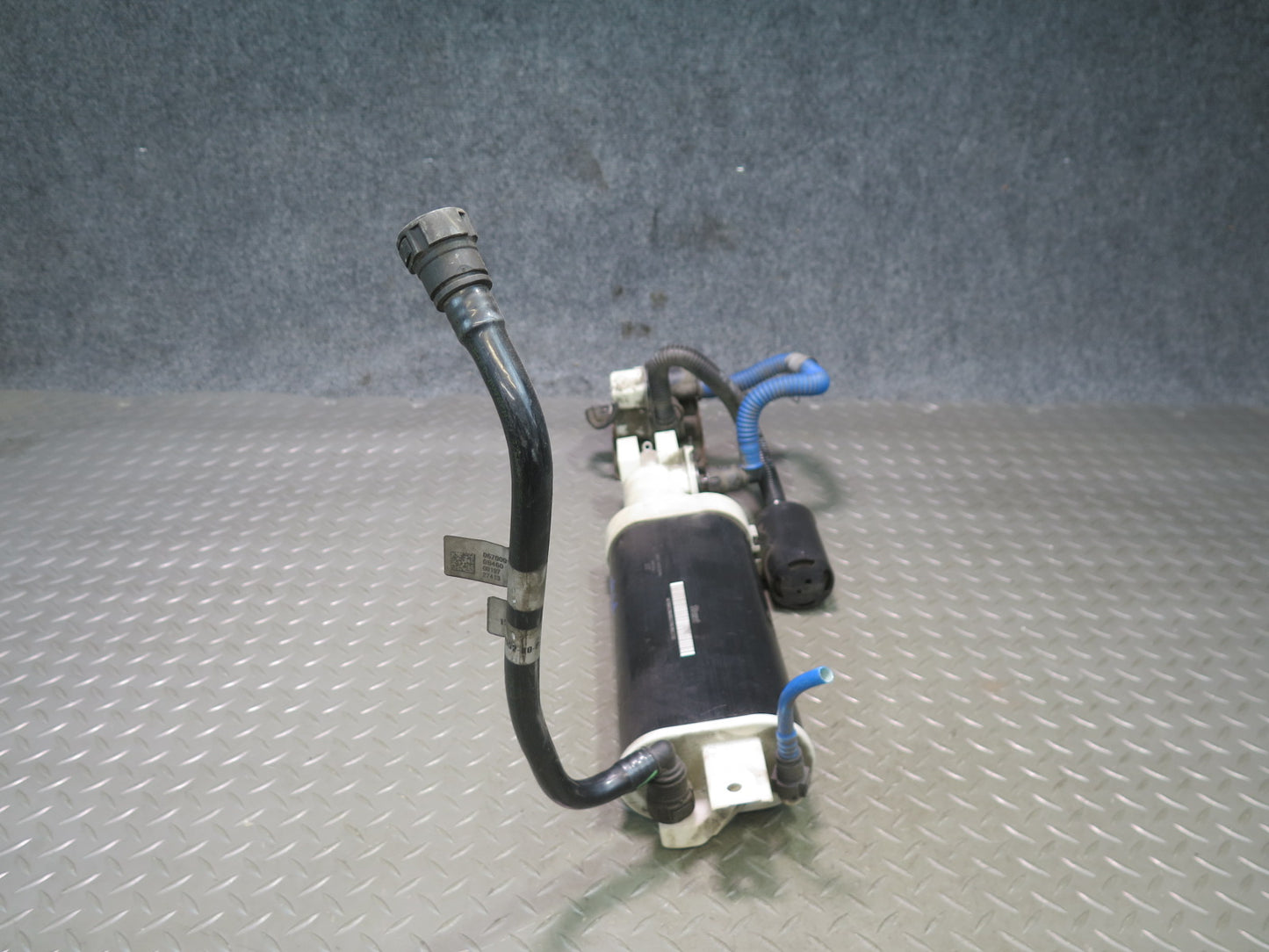 2014-2017 Maserati Ghibli M157 SQ4 3.0L Fuel Evap Vapor Charcoal Canister