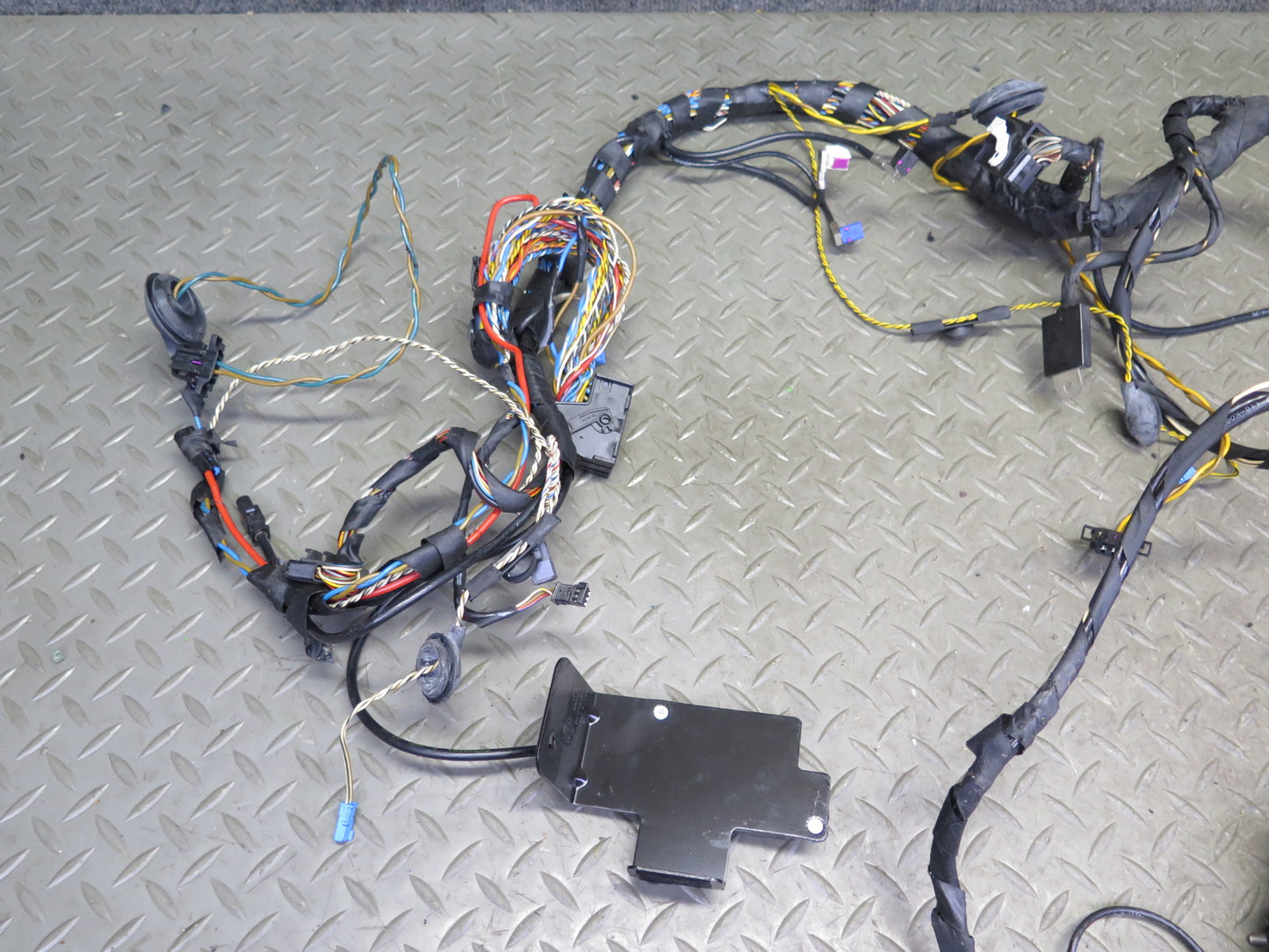 06-08 BMW E85 Z4 Hi-fi Audio System Loom Wire Wiring Antenna Module Set OEM