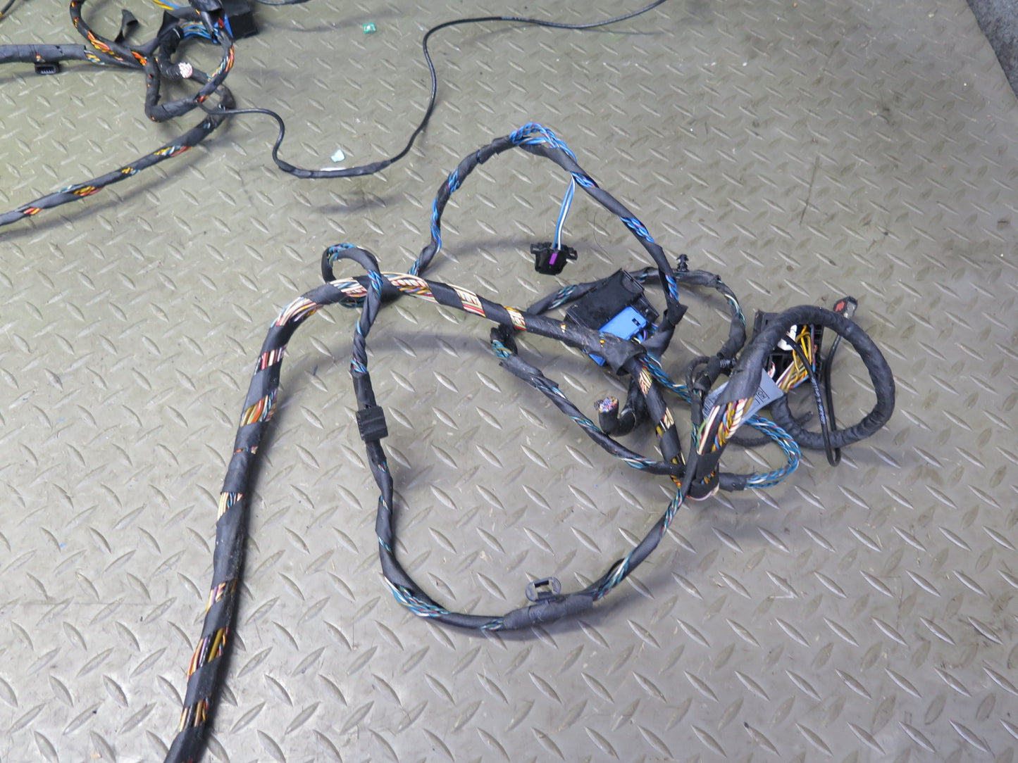 06-08 BMW E85 Z4 Hi-fi Audio System Loom Wire Wiring Antenna Module Set OEM