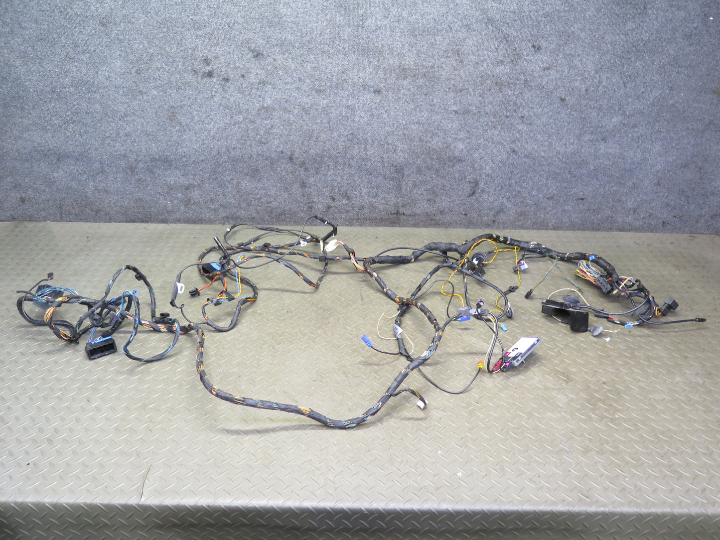 06-08 BMW E85 Z4 Hi-fi Audio System Loom Wire Wiring Antenna Module Set OEM
