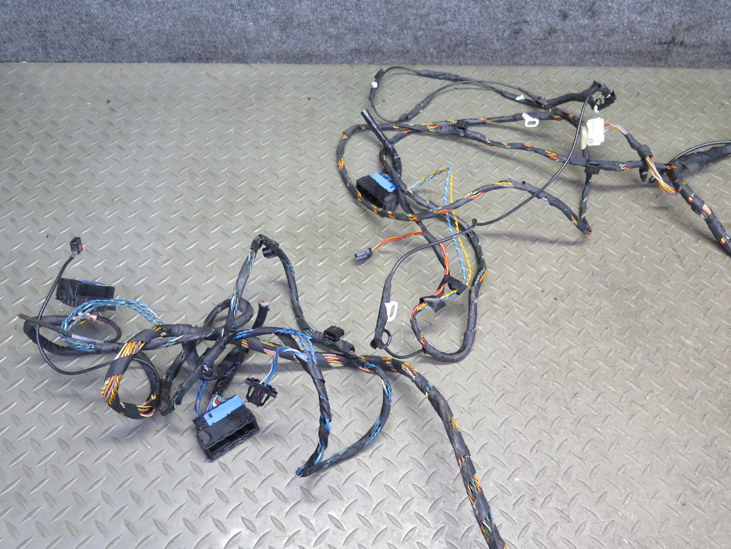 06-08 BMW E85 Z4 Hi-fi Audio System Loom Wire Wiring Antenna Module Set OEM
