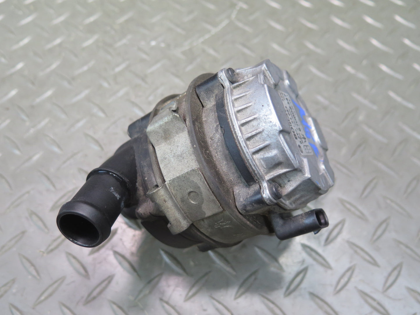 2014-2020 Maserati Ghibli M157 SQ4 3.0L Electric Water Coolant Auxiliary Pump